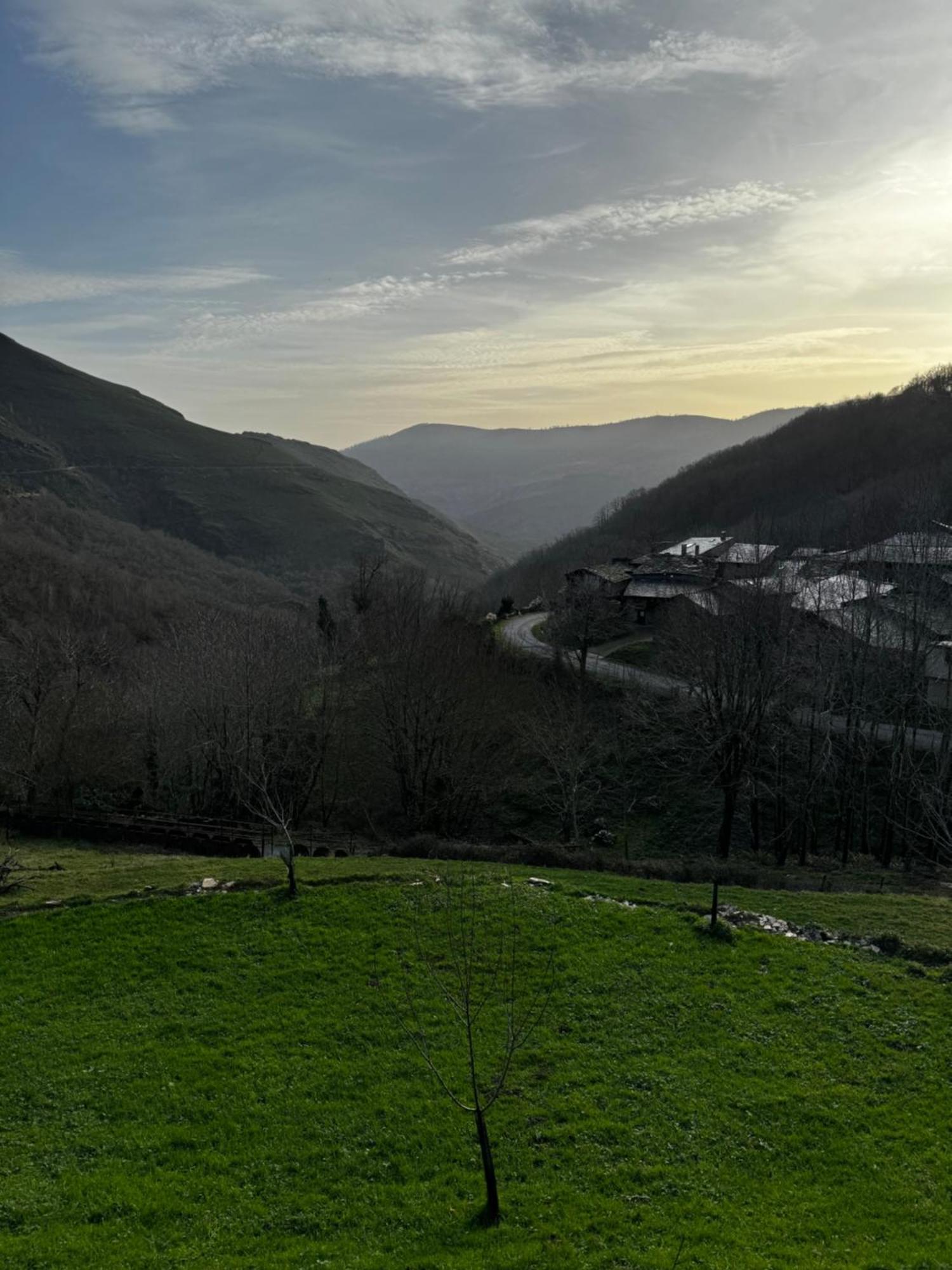 A Barreira -Lar Da Cima- Appartement Folgoso do Courel Buitenkant foto